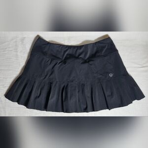 Mondetta Outdoor Project black tennis/ golf skort size L mini skirt with shorts
